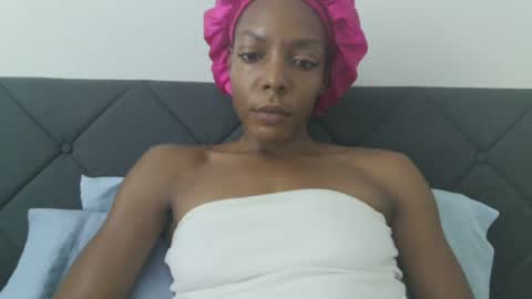 Snapshot of bonneebi chatting on July 15, 2026, 7:41 pm bonneebi online show from July 15, 2026, 7:41 pm