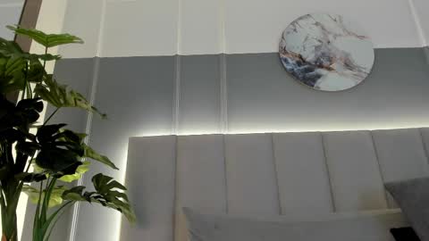 Snapshot of bonnie_bloom chatting on March 1, 2025, 2:48 am Bonnie online show from March 1, 2025, 2:48 am