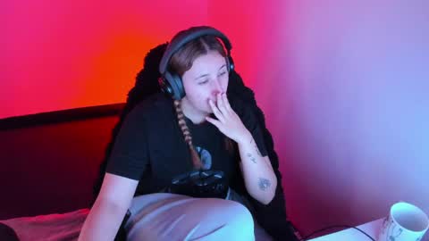 Bonnie Help me reach 500 likes online show from April 14, 2026, 6:03 pm