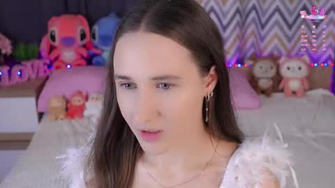 Snapshot of bonniedry chatting on September 18, 2025, 1:18 am Emma online show from September 18, 2025, 1:18 am