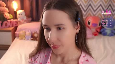 Snapshot of bonniedry chatting on October 3, 2025, 1:13 am Emma online show from October 3, 2025, 1:13 am