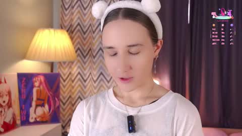 Snapshot of bonniedry chatting on October 4, 2025, 1:25 am Emma online show from October 4, 2025, 1:25 am