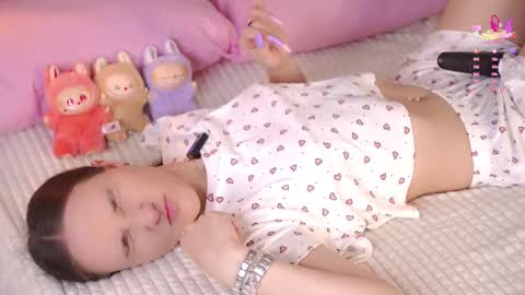 Snapshot of bonniedry chatting on October 7, 2025, 1:03 am Emma online show from October 7, 2025, 1:03 am