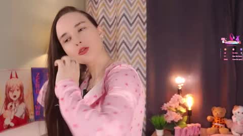 Snapshot of bonniedry chatting on November 5, 2025, 1:05 am Emma online show from November 5, 2025, 1:05 am