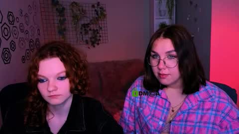 Bonnie online show from March 25, 2026, 2:56 pm