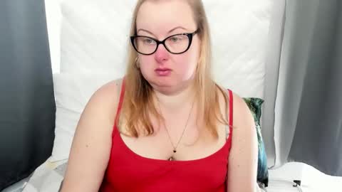 Bonnie online show from October 16, 2025, 10:16 am