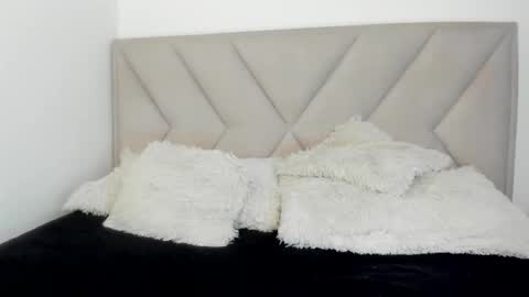 Bonnie  online show from October 31, 2025, 2:51 pm