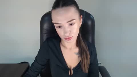 Bonnie online show from October 13, 2025, 7:30 am