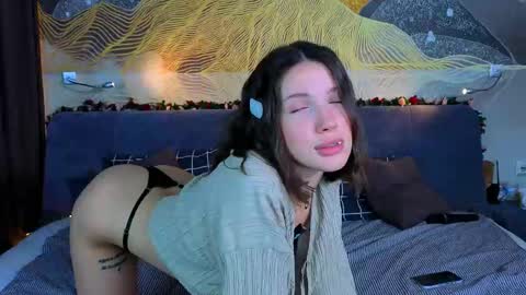 Snapshot of bonny_millie chatting on September 18, 2025, 6:37 am bonny_millie online show from September 18, 2025, 6:37 am