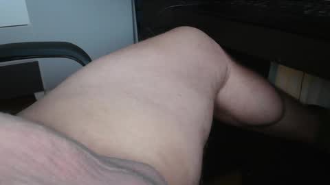 Snapshot of bonobooy chatting on January 2, 2025, 3:40 pm Bonobooy online show from January 2, 2025, 3:40 pm