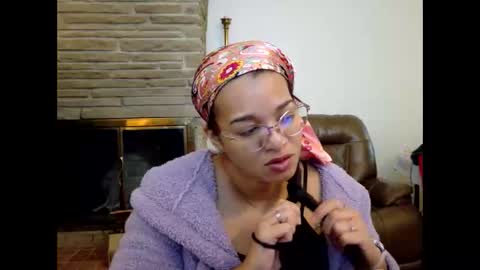 Snapshot of bonvivantb chatting on October 27, 2025, 1:48 pm Queen Bon Vivantt online show from October 27, 2025, 1:48 pm