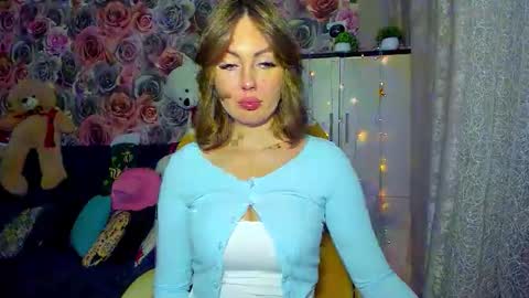 Snapshot of bonybenessy chatting on December 28, 2024, 7:11 pm Mira online show from December 28, 2024, 7:11 pm
