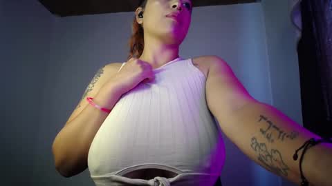 Snapshot of boobs_magic chatting on September 30, 2025, 1:38 pm KIM     online show from September 30, 2025, 1:38 pm