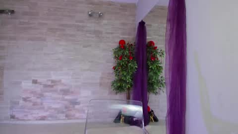 boobzilla_ online show from May 11, 2026, 4:51 am