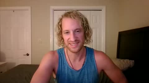 Snapshot of bookandbrawn chatting on November 21, 2025, 2:43 am BookAndBrawn online show from November 21, 2025, 2:43 am