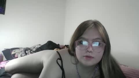 Snapshot of borderline_mutt chatting on November 26, 2025, 5:47 pm borderline mutt online show from November 26, 2025, 5:47 pm