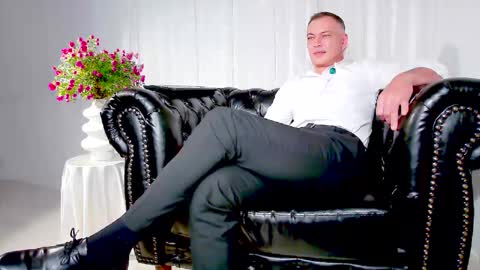 Borieth online show from October 17, 2025, 6:54 pm