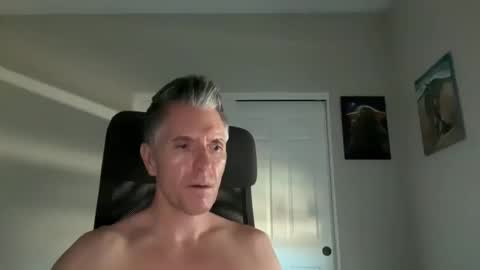 borisdm1976 online show from October 18, 2025, 7:03 pm