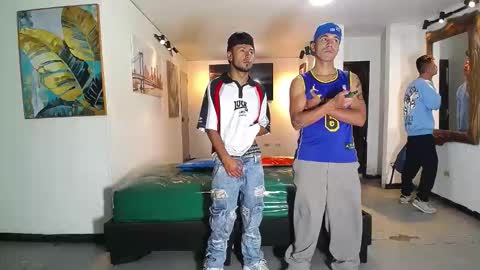 THOMAS AND DAMIAND online show from November 18, 2025, 6:01 pm