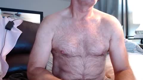 Snapshot of bose36 chatting on December 2, 2024, 2:31 am bose36 online show from December 2, 2024, 2:31 am