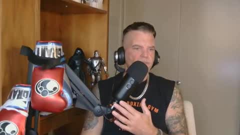 BOSS online show from November 6, 2025, 5:47 pm