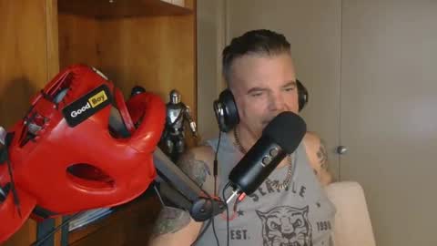 BOSS online show from November 25, 2025, 6:52 pm