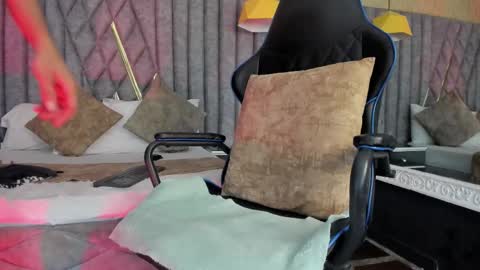 Boss online show from November 30, 2025, 3:21 am