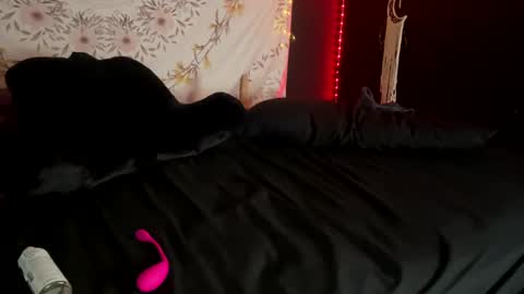 Snapshot of bossmomma chatting on December 21, 2024, 2:09 am BossMom online show from December 21, 2024, 2:09 am