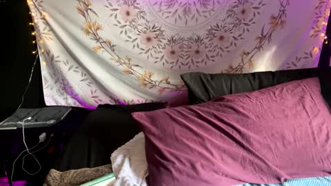 Snapshot of bossmomma chatting on February 9, 2025, 9:17 pm BossMom online show from February 9, 2025, 9:17 pm