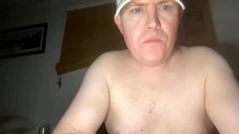 bostonirish45 online show from May 28, 2026, 2:53 am