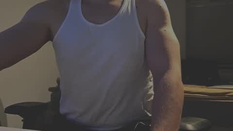 Snapshot of bottomtsinner chatting on February 5, 2026, 10:14 pm bottomtsinner online show from February 5, 2026, 10:14 pm