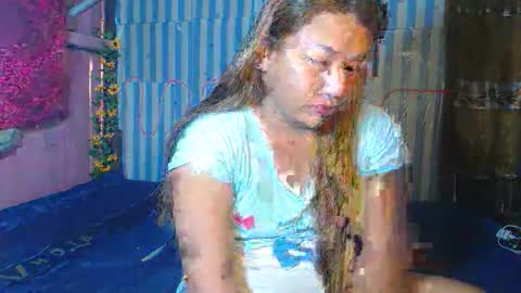 Carla online show from December 15, 2025, 3:22 am