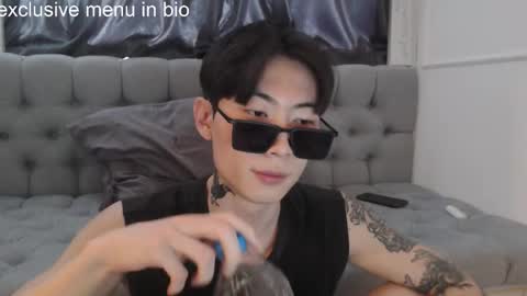 Snapshot of boxman556990 chatting on November 6, 2025, 2:23 am boxman556990 online show from November 6, 2025, 2:23 am