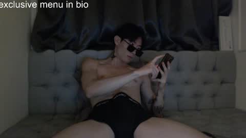 Snapshot of boxman556990 chatting on November 21, 2025, 9:46 pm boxman556990 online show from November 21, 2025, 9:46 pm