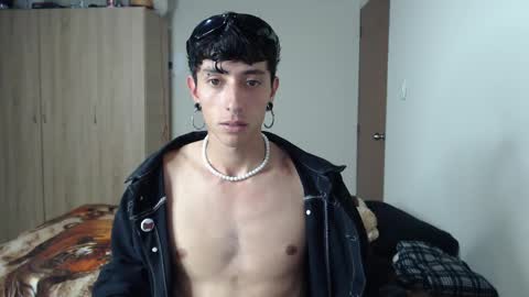 Boy Astro online show from February 12, 2025, 1:19 am