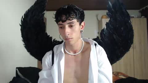 Boy Astro online show from February 14, 2025, 11:53 pm