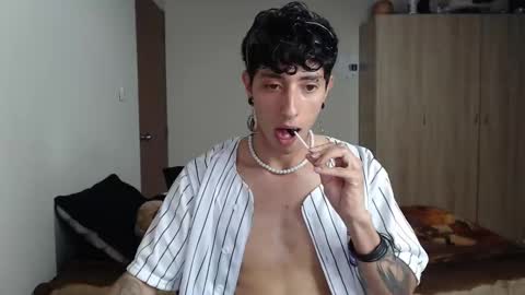 Boy Astro online show from February 21, 2025, 1:11 am