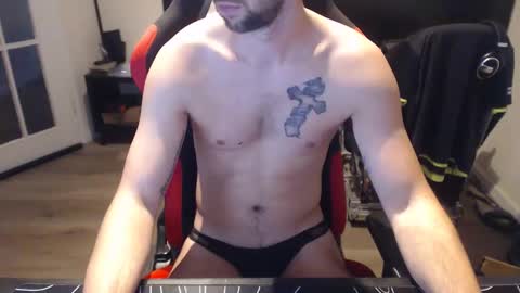 boy_t0y89 online show from October 24, 2025, 6:21 am