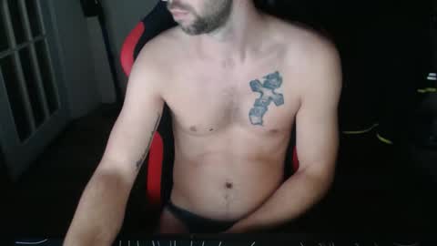 boy_t0y89 online show from December 18, 2025, 6:14 pm