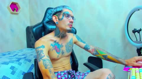 Snapshot of boy_tatto77 chatting on February 3, 2026, 5:07 pm boy_tatto77 online show from February 3, 2026, 5:07 pm