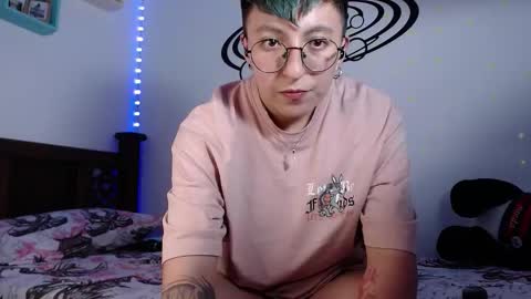 Edward ftm trans queerslave online show from November 22, 2025, 1:59 am
