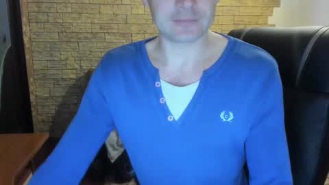 Snapshot of boyapollon chatting on December 17, 2024, 6:35 am BoyApollon online show from December 17, 2024, 6:35 am