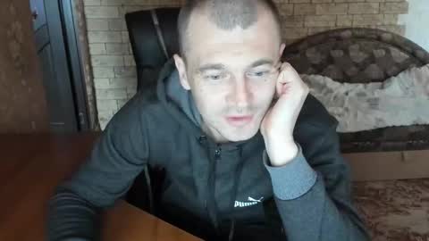 BoyApollon online show from December 15, 2025, 8:07 am