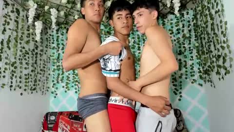 boys4hot_777 online show from February 15, 2025, 10:21 pm