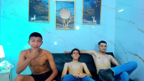 Snapshot of boys_twink69 chatting on May 1, 2026, 6:23 pm boys_twink69 online show from May 1, 2026, 6:23 pm