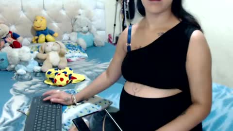 Snapshot of boyslatin493916 chatting on February 20, 2025, 8:47 pm nikky and jeik online show from February 20, 2025, 8:47 pm