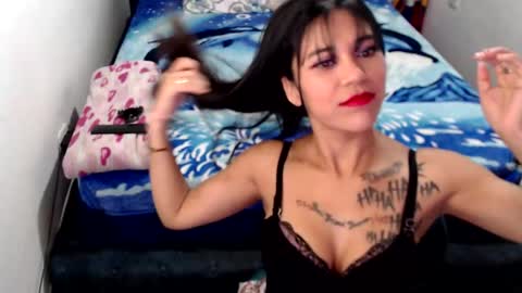 Snapshot of boyslatin493916 chatting on February 17, 2026, 1:24 am nikky and jeik online show from February 17, 2026, 1:24 am