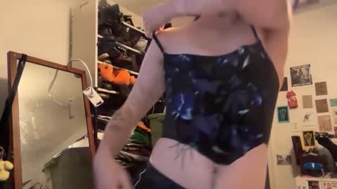 Snapshot of boywithbug chatting on February 2, 2026, 11:14 pm boywithbug online show from February 2, 2026, 11:14 pm