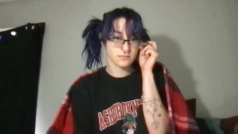 Snapshot of boywithbug chatting on February 9, 2026, 2:54 pm boywithbug online show from February 9, 2026, 2:54 pm