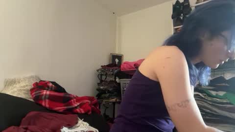 Snapshot of boywithbug chatting on February 20, 2026, 3:56 pm boywithbug online show from February 20, 2026, 3:56 pm